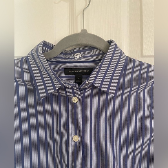 Banana republic Blue Button Down Shirt with Vertical Stripes - Picture 4 of 6